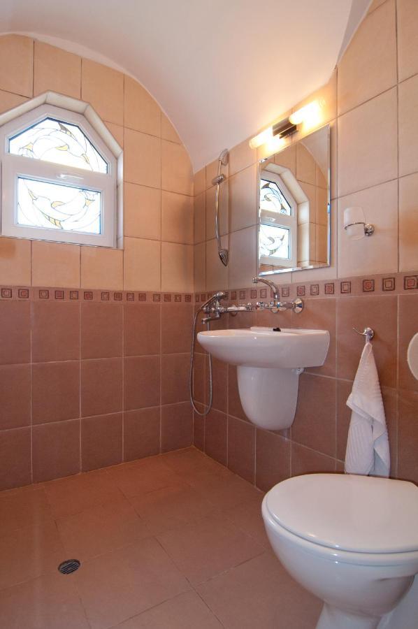 Guest House Hiora Ahtopol Esterno foto