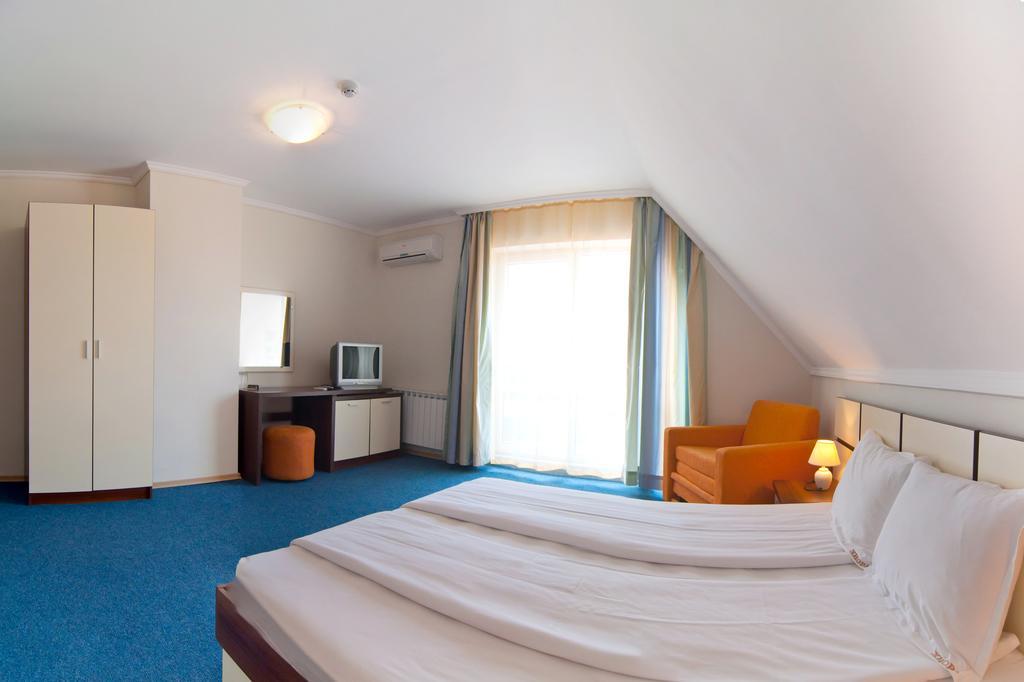Guest House Hiora Ahtopol Esterno foto