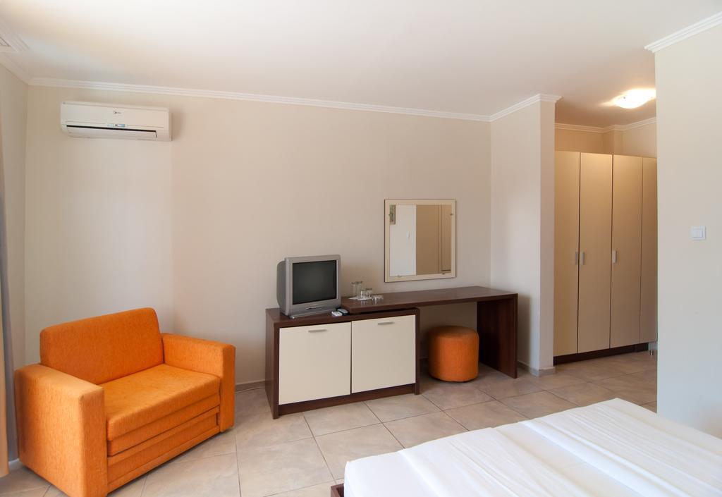 Guest House Hiora Ahtopol Esterno foto