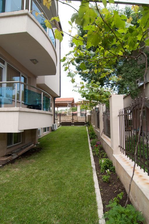 Guest House Hiora Ahtopol Esterno foto